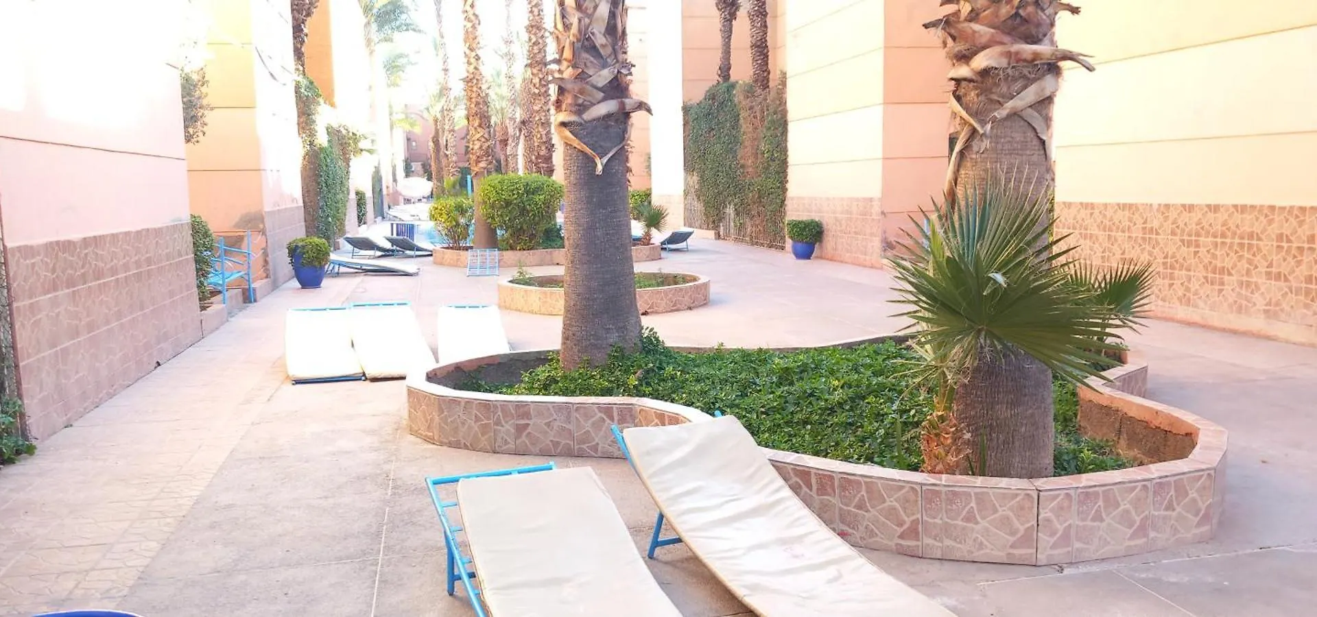 Riad Marrakesh 0*,
